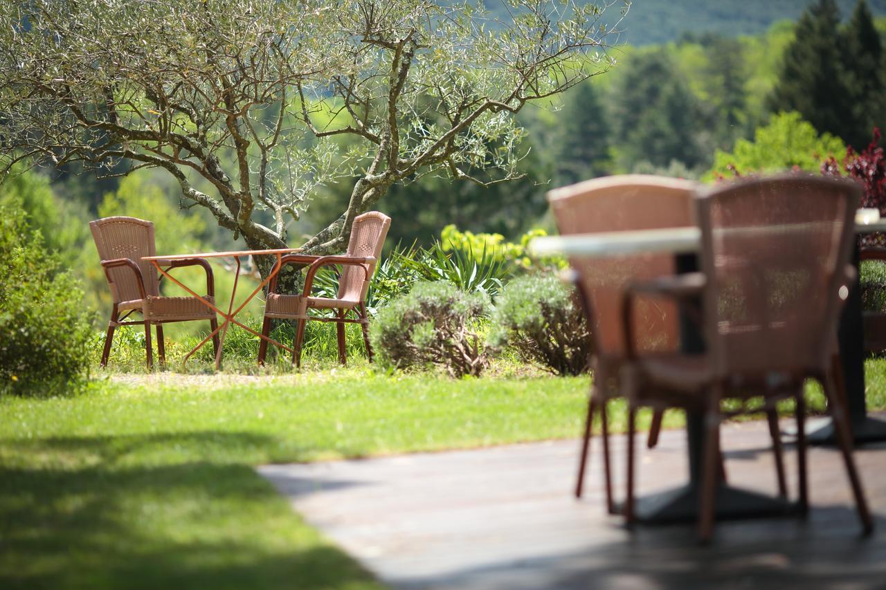 Logis Hotel Restaurant Le Chene Vert Rocher Kültér fotó